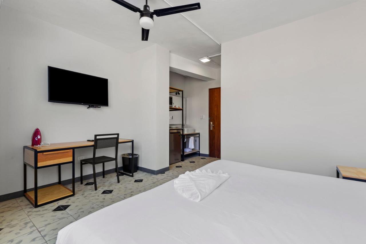 Suites Reforma By Homirent Мерида Экстерьер фото