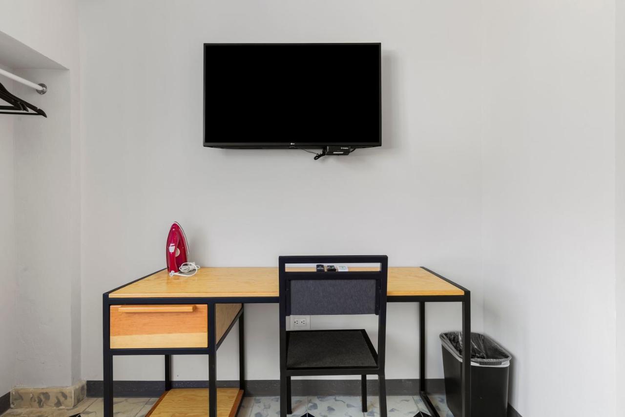 Suites Reforma By Homirent Мерида Экстерьер фото